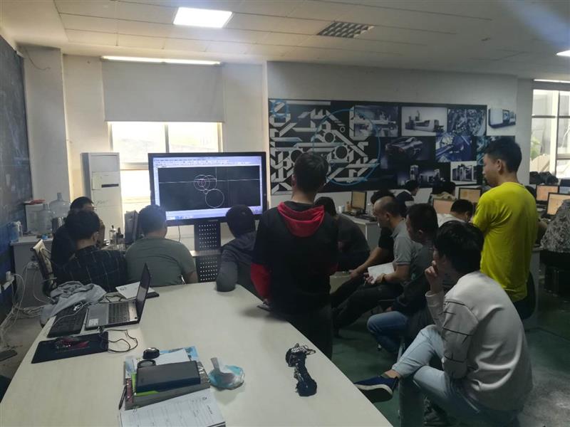 學(xué)UG設(shè)計(jì)四軸五軸多軸編程加工中心數(shù)控車電火花操作編程培訓(xùn)學(xué)校