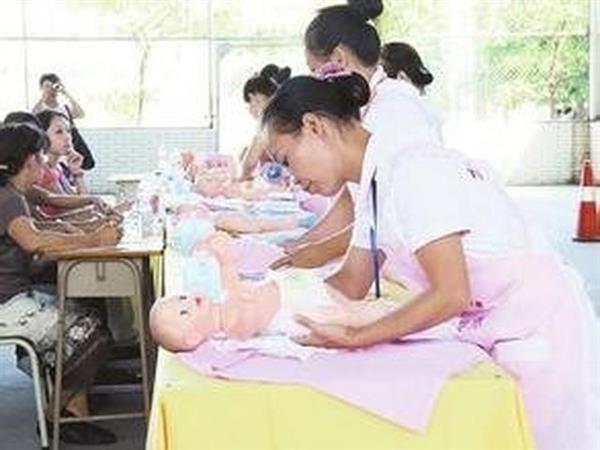 在菏澤市東華職業(yè)培訓(xùn)學(xué)校學(xué)習(xí)家政護(hù)理專業(yè)靠譜嗎？