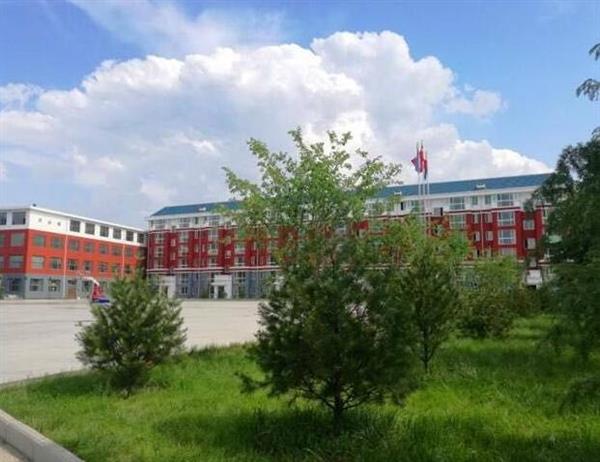 齊光科技文化專業(yè)學(xué)校有口腔醫(yī)學(xué)專業(yè)嗎？