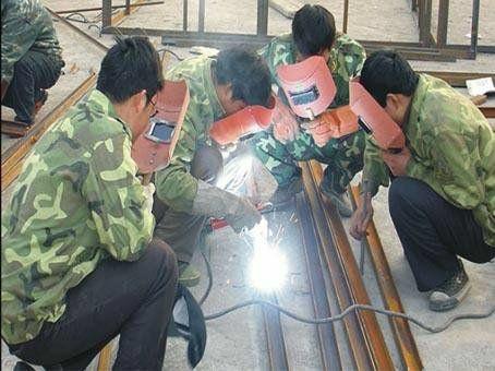 菏澤市東華職業(yè)培訓學校焊工專業(yè)學費貴嗎？   