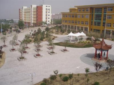 青島求實(shí)職業(yè)技術(shù)學(xué)院設(shè)施完善嗎？就業(yè)有保障嗎？