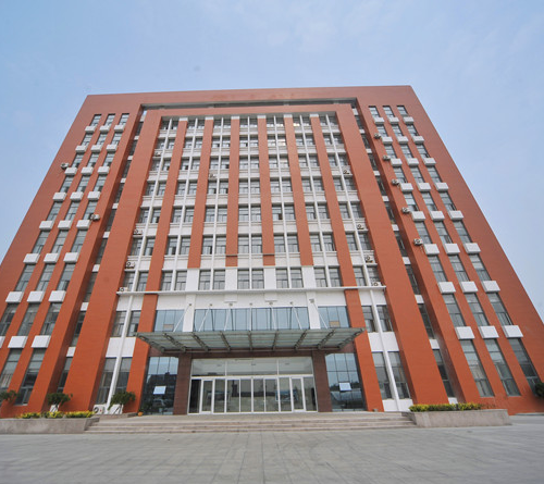 與同類院校相比，東營市技師學(xué)院都有哪些優(yōu)勢？