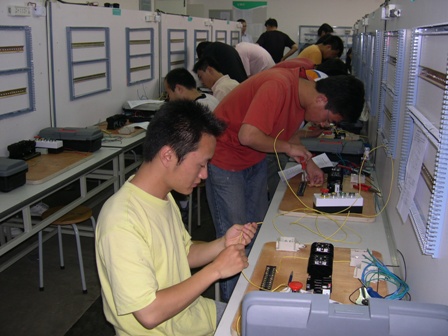 青島市電子信息技術(shù)學(xué)校學(xué)生待遇好不好？