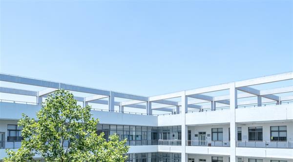 學(xué)歷+技能雙保障？保定新興工業(yè)技工學(xué)校歡迎你！
